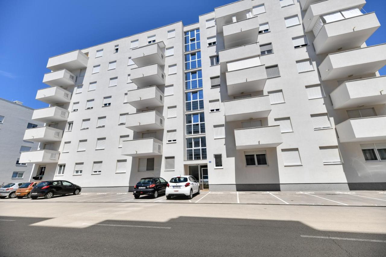 Modern Apartment For 2025' Vacation In זאדאר מראה חיצוני תמונה